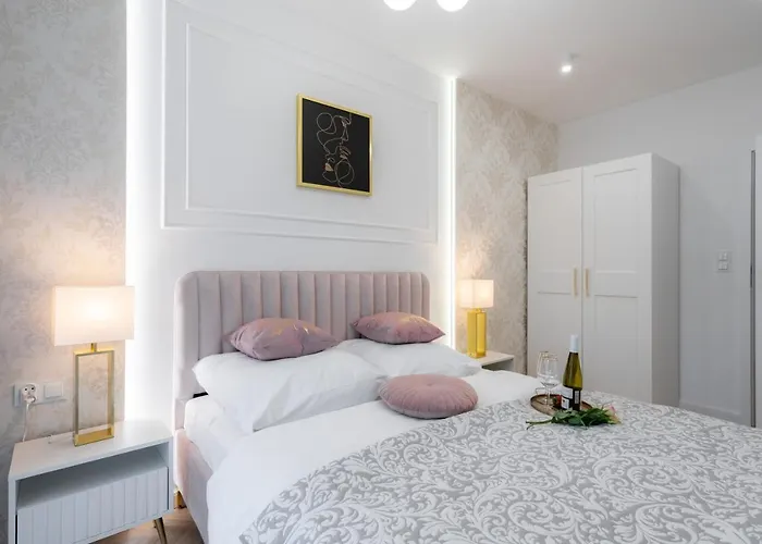 Exclusive Royal Cracovia